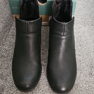 B.O.C. Lucy Black Leather Ankle Boots